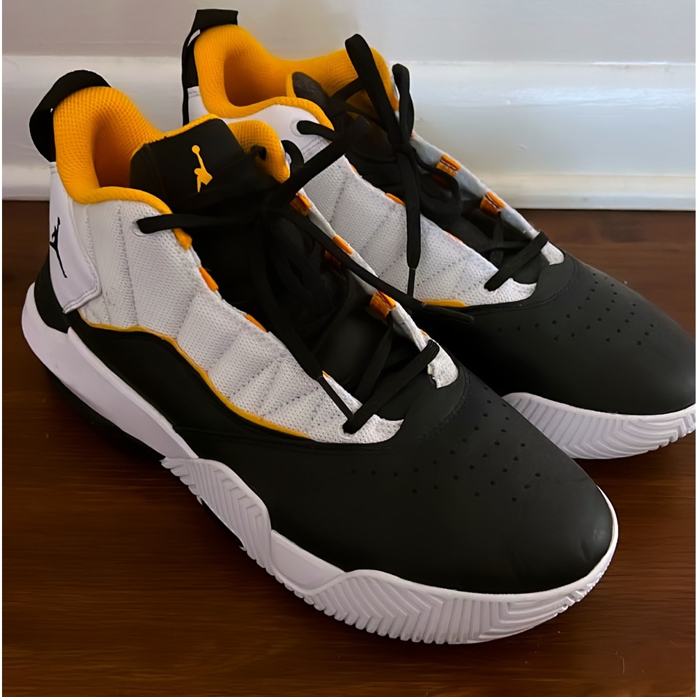 Men’s Jordan Sneakers